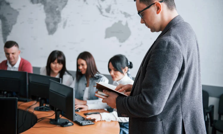 Rakenna A-tiimi: 7 askelta Rockstar Java -kehittäjien rekrytointiin